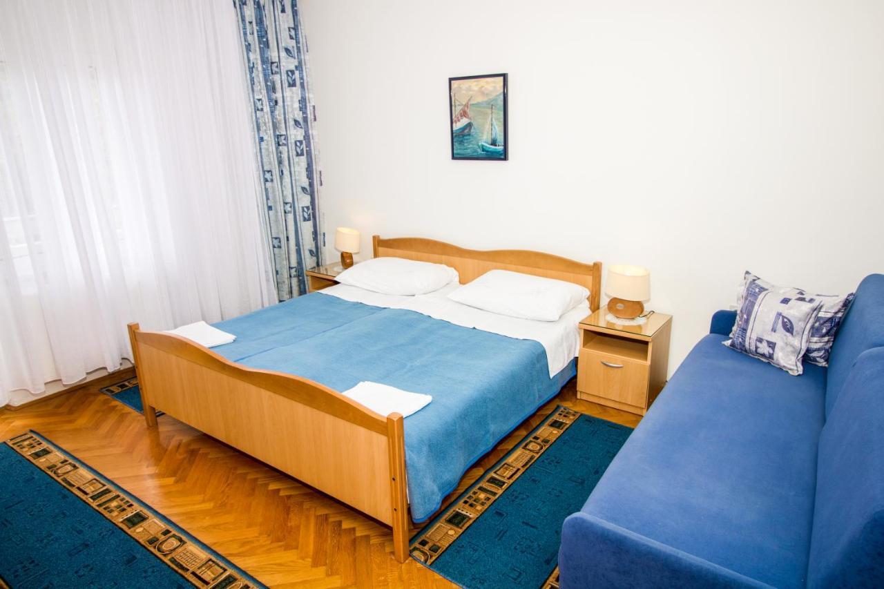 Rooms & Apartment Albina Baška Eksteriør billede